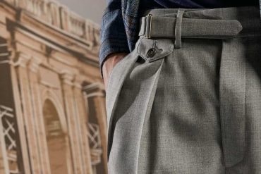 Stylish men's trousers spring/summer 2022 - Pants with high waist and front pleats