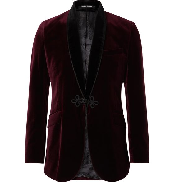 Where do you find classic and traditional smoking jackets online?